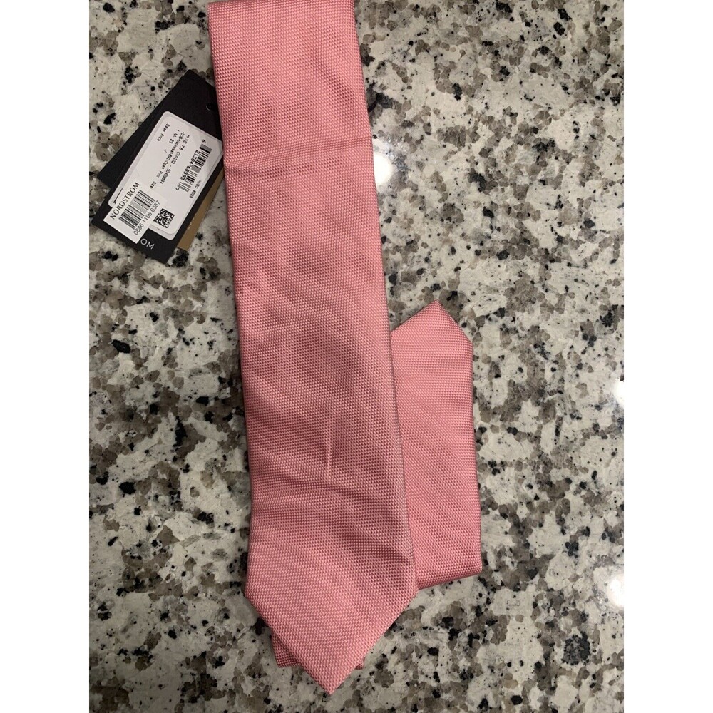 HUGO BOSS Pastel Pink 100% SILK Necktie MADE IN ITALY Corporate Groomsmen Formal